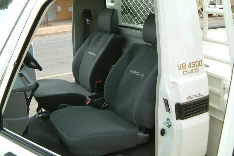 Ruffnuts seat cover for 4wd toyota landcruiser